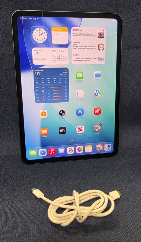 Apple iPad Pro 11" 256GB M5 MDWK4LL/A