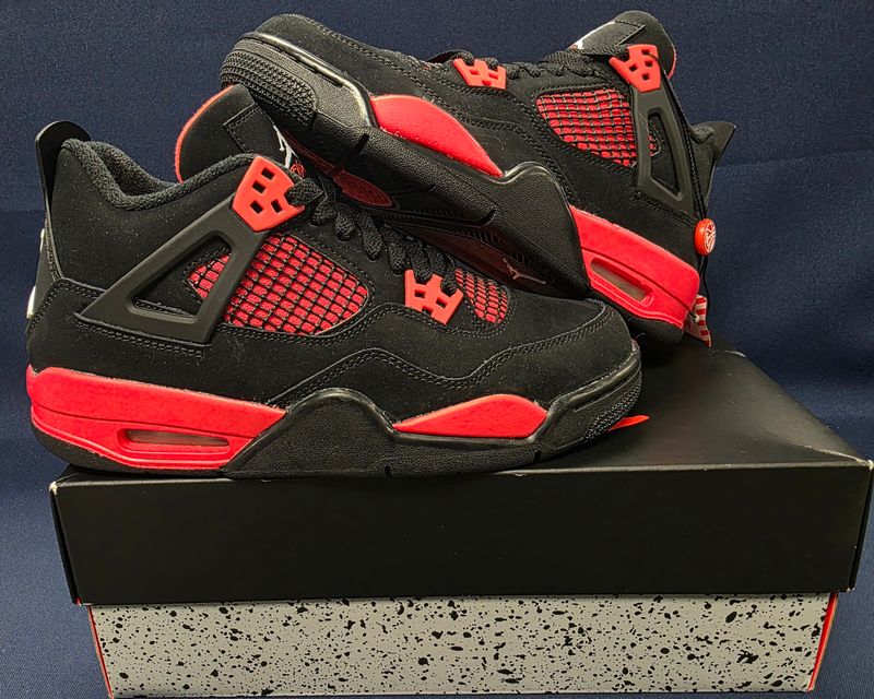 Nike Air Jordan 4 Retro 'Red Thunder' (GS) Sze 6Y Sneakers