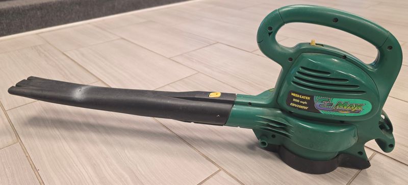 Weed Eater Leaf Blower EBV200W