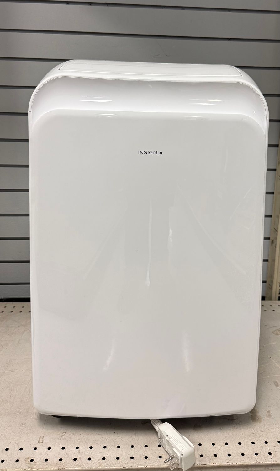 Insignia Air Conditioner NS-AC06PHW1 Insignia Air Conditioner NS-AC06PHW1