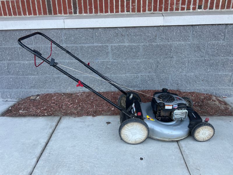 Murray Lawn Mower 140cc EX550