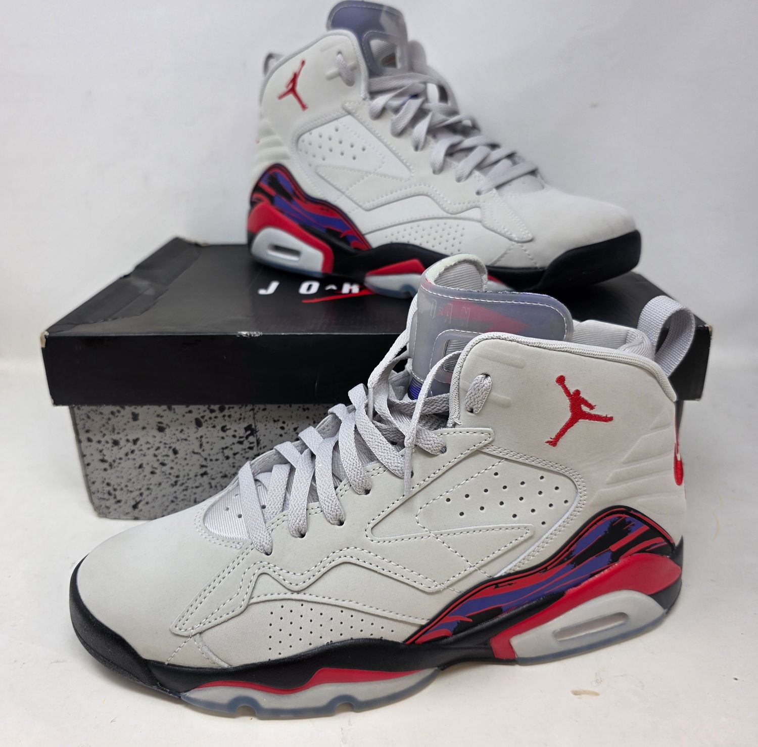 Air Jordan MVP 'Raptors Home' Size 10.5 Sneakers Air Jordan MVP 'Raptors Home' Size 10.5 Sneakers