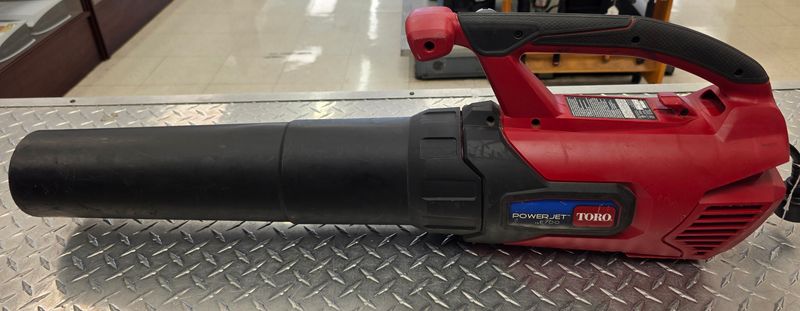 Toro Power Jet Leaf Blower F700