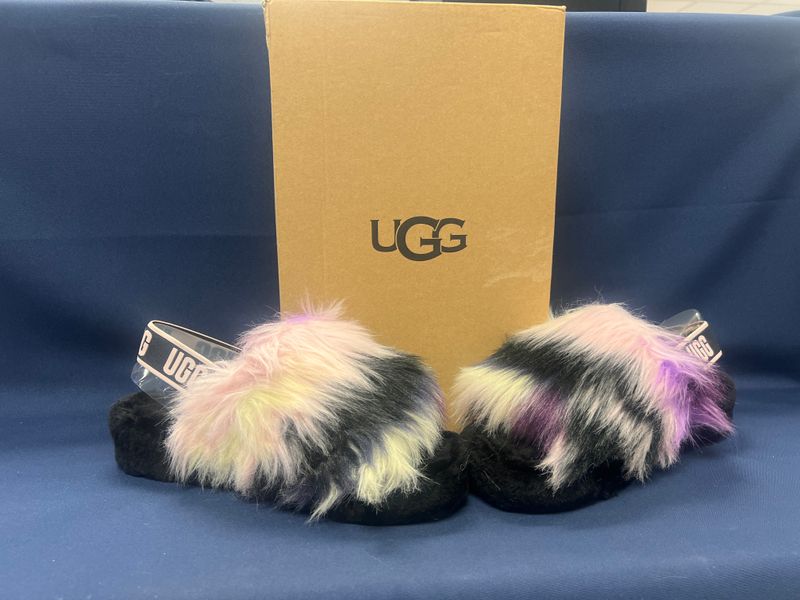UGG Women's Fluff Yeah Slide Tie Dye Size 9 Slippers