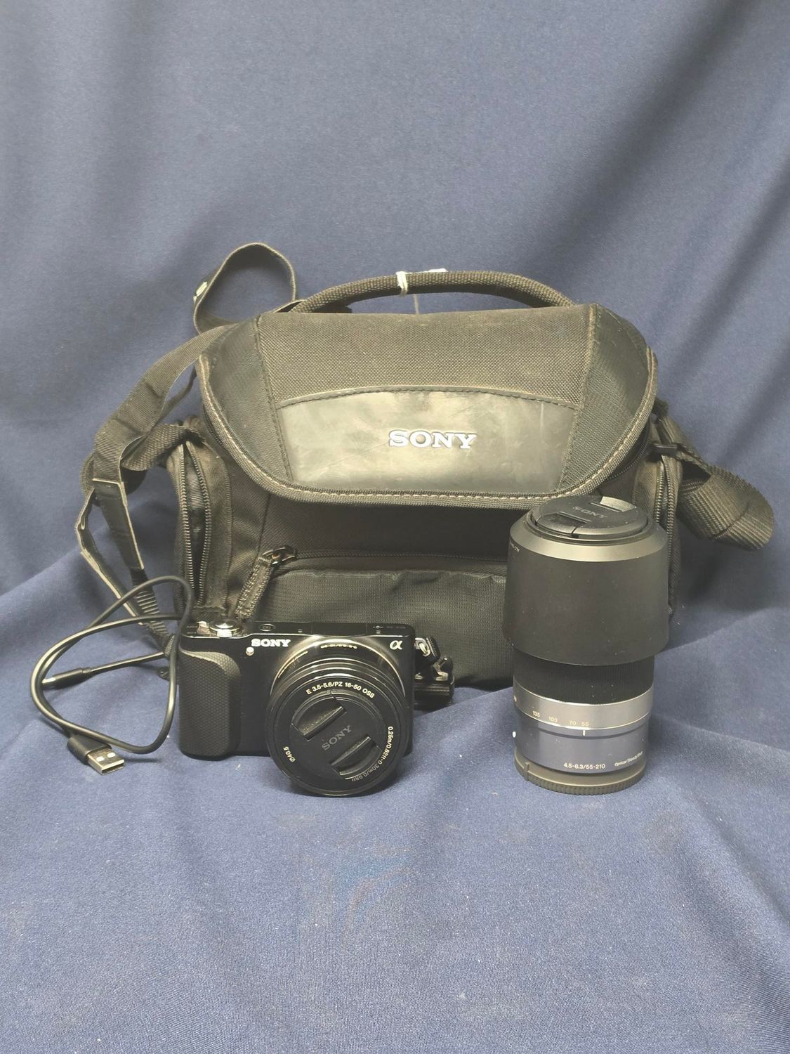 Sony Digital Camera W/Lens & Bag NEX-3N