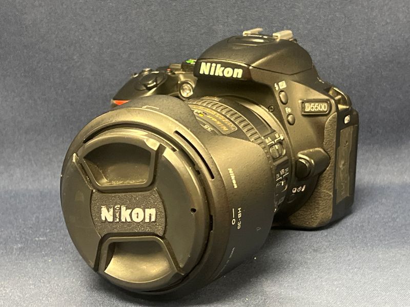 Nikon Camera D5500 w/Lens *No Charger*