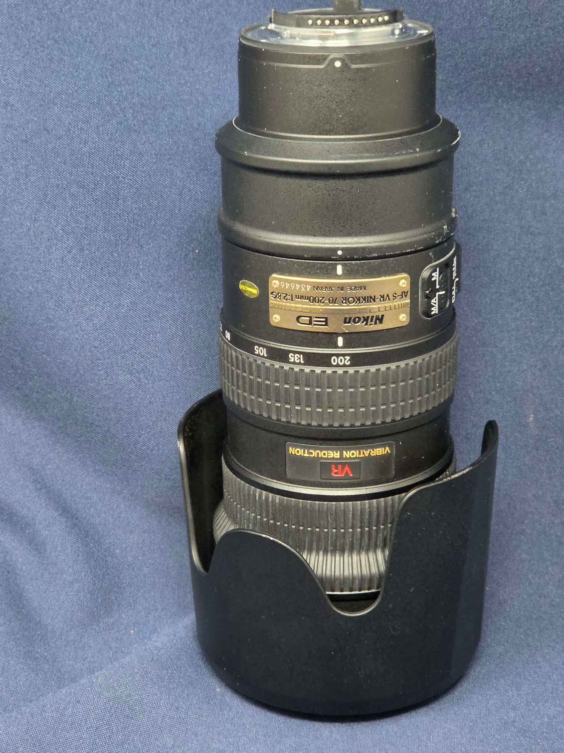 Nikon AF-S ED VR 70-200MM Lens Nikon AF-S ED VR 70-200MM Lens