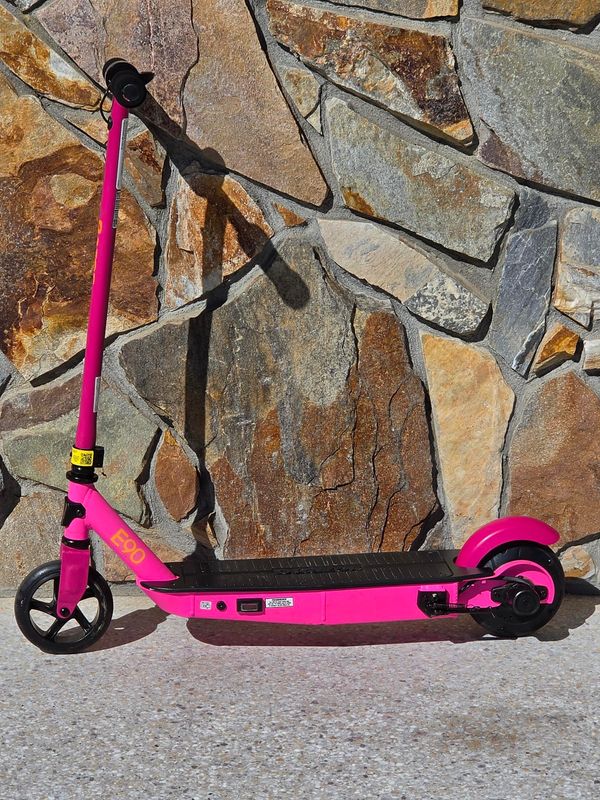 Razor Scooter E90