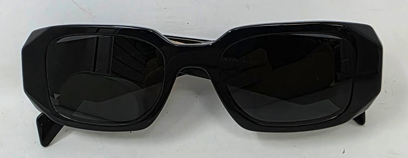 Prada Sunglasses SPR17W