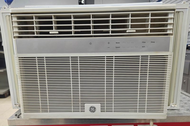 GE Air Conditioner AWCS12WWF1 GE Air Conditioner AWCS12WWF1