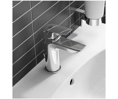 خلاط حوض تيسى A 6555AA / A7456AA بمقبض واحد بالطابق والفايظ قلب سيراميك اللون كروم من ايديال ستاندرد