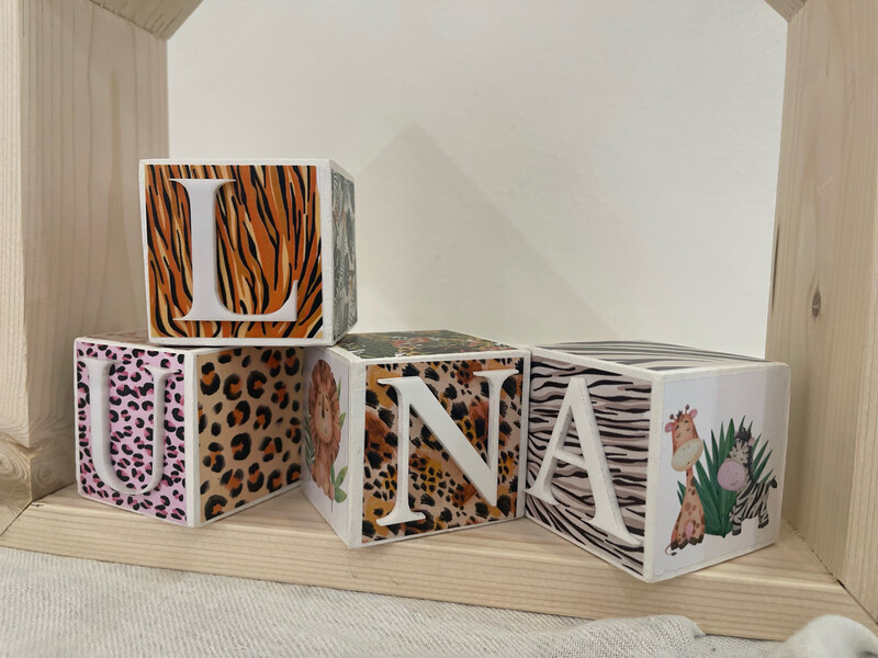 Letter Blocks -Theme