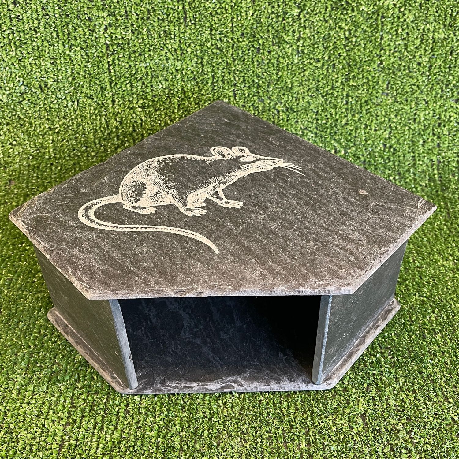 Rat Laser Engraved Slate Cave 11x20x20cm