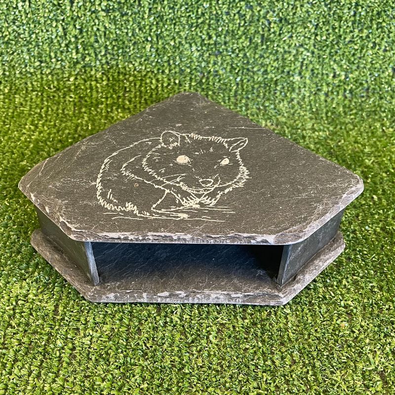 HAMSTER Laser engraved Slate Cave 7x20x20cm