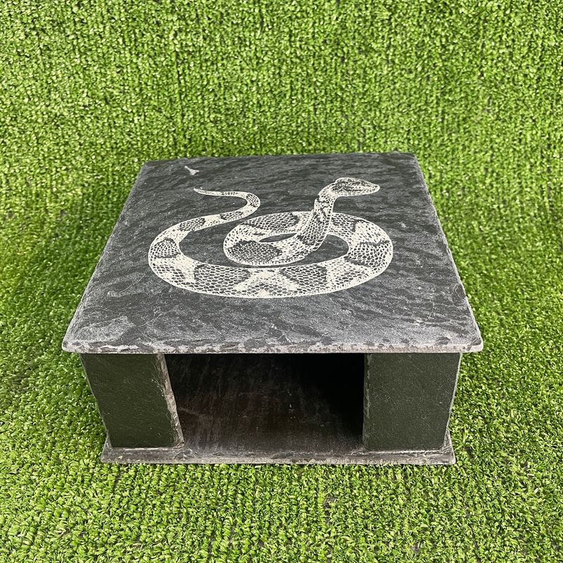 SNAKE 1 Reptile Slate Cave 9x20x20cm