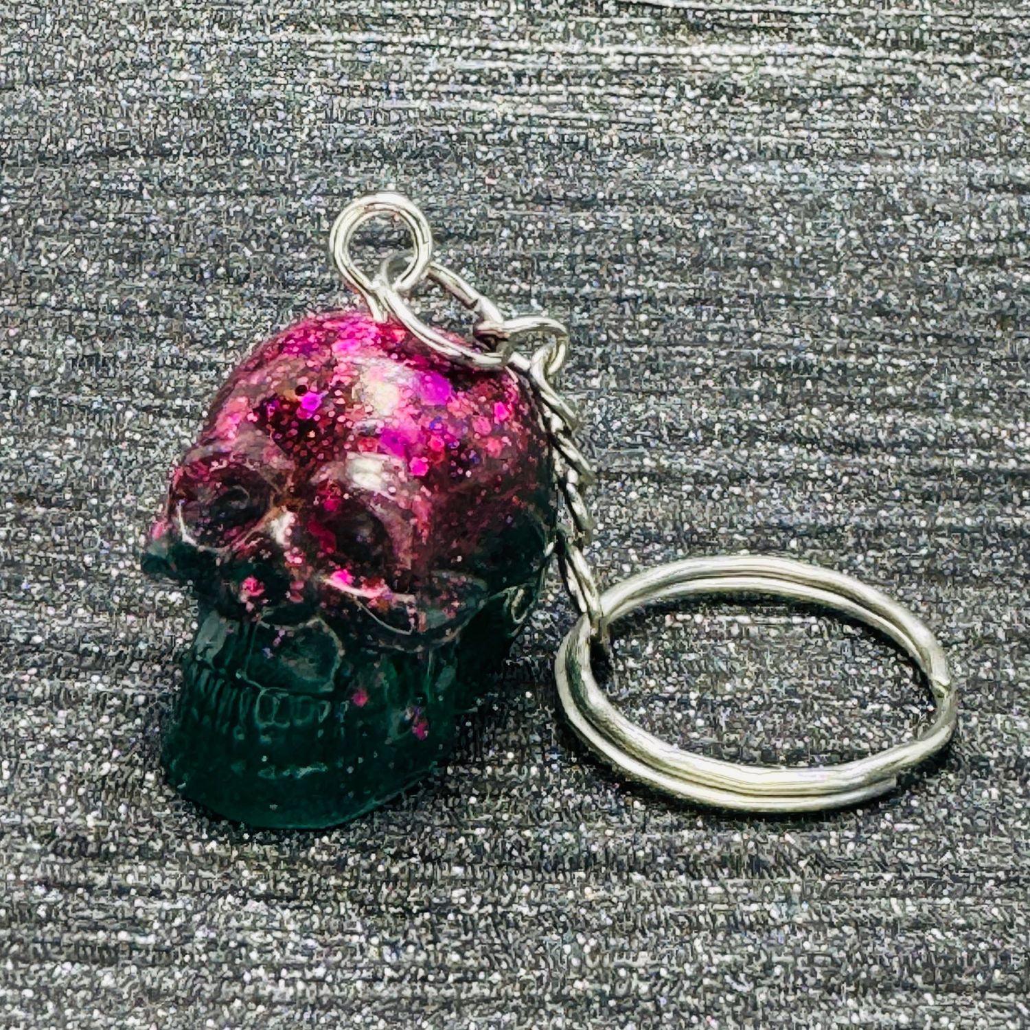 Skull 3D Black Red Sparkling Keyring
