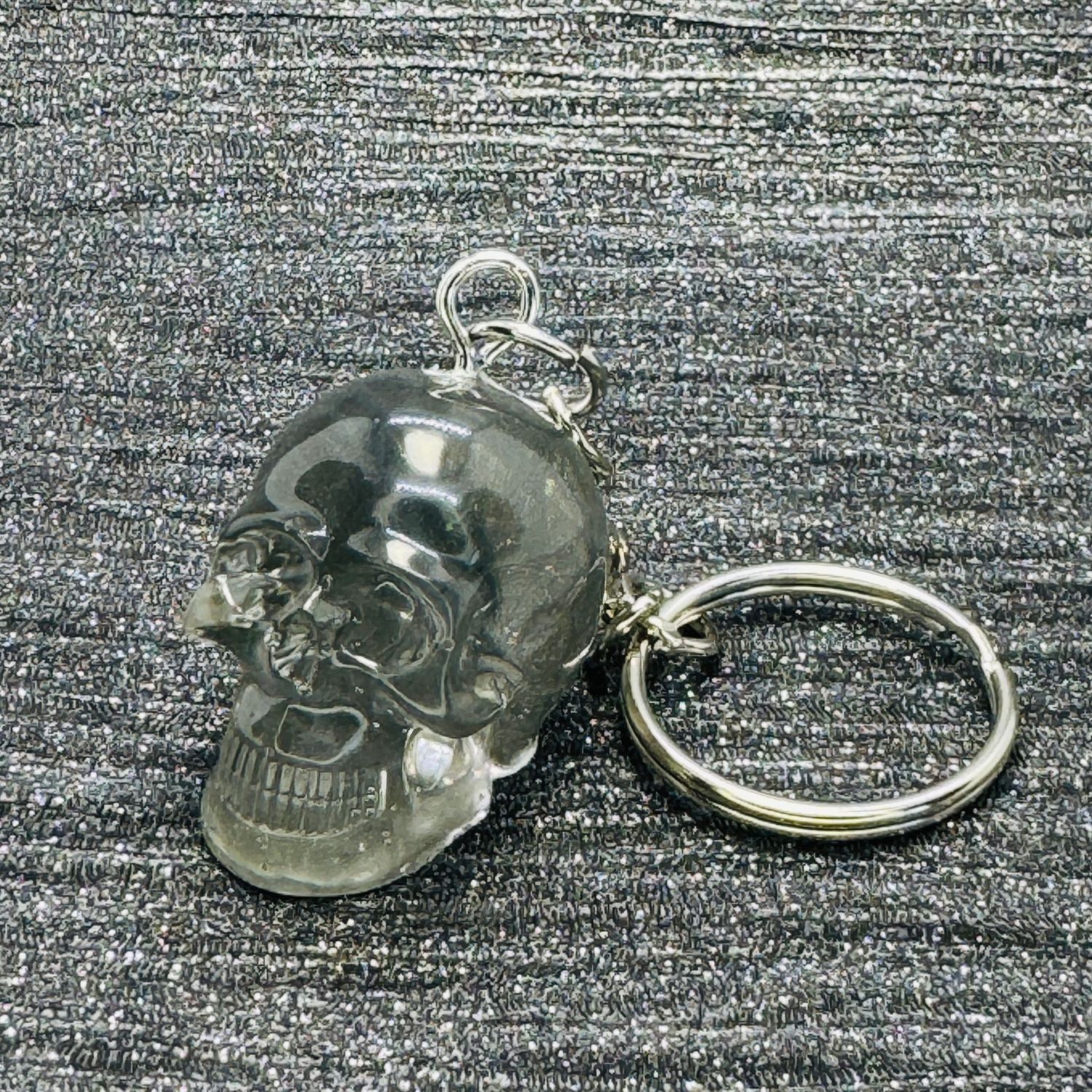 Skull 3D Grey Clear Keyring