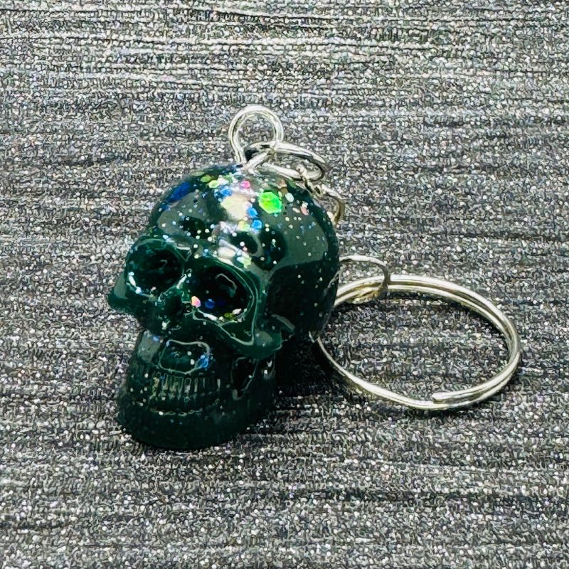 Skull 3D Green Sparkling Keyring