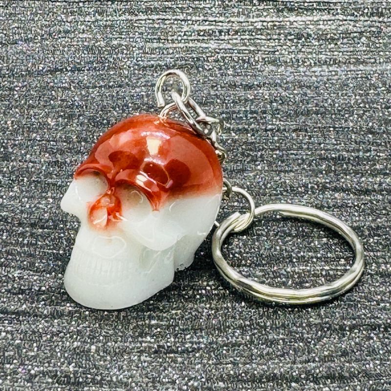 Skull 3D White / Brown Keyring
