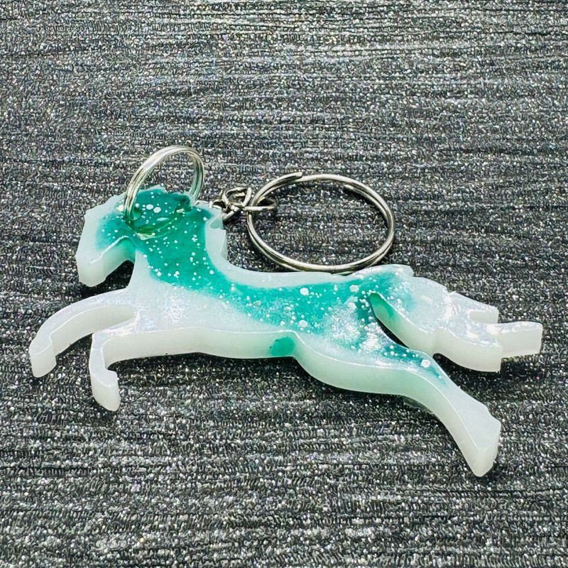 Horse Keyring, White / Green
