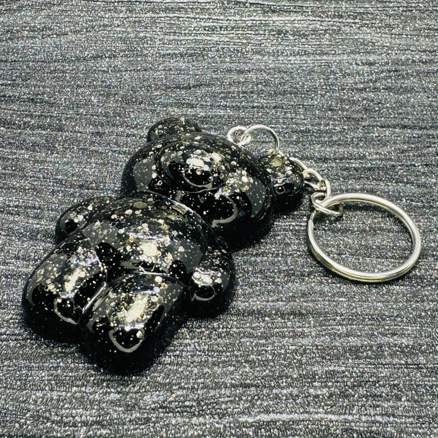 Bear Sparkling Black Keyring