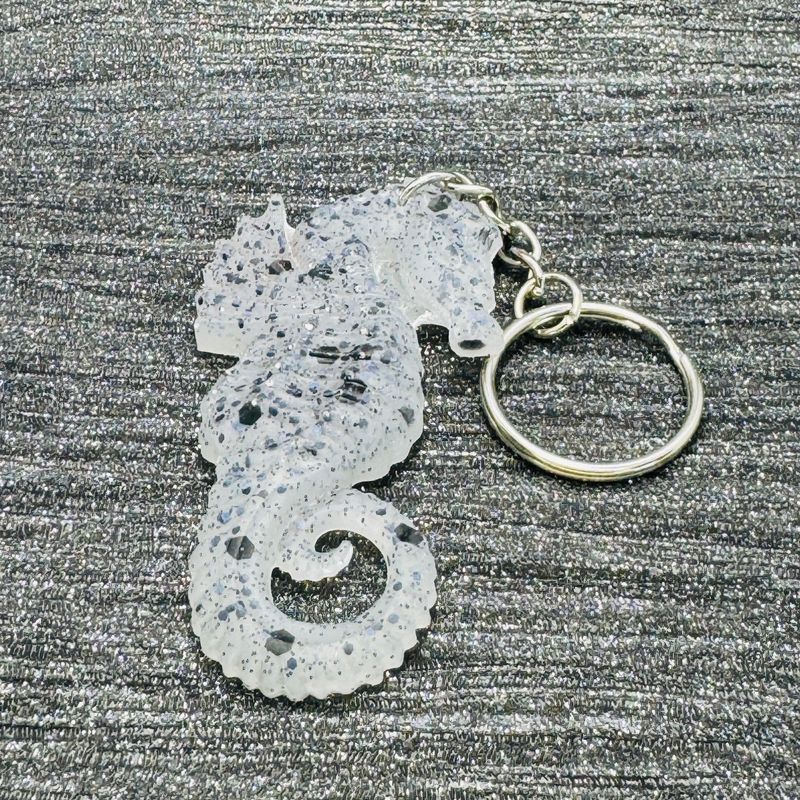 Seahorse Clear / Black Keyring