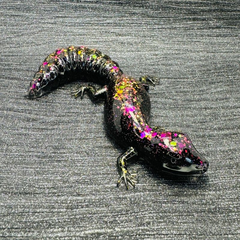 Gecko Lizard Reptile Black/Purple