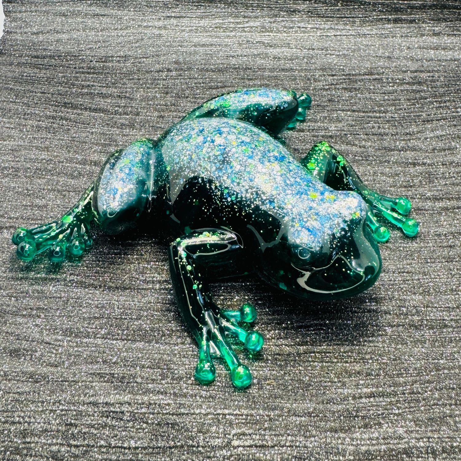 Green Sparkling Frog Model