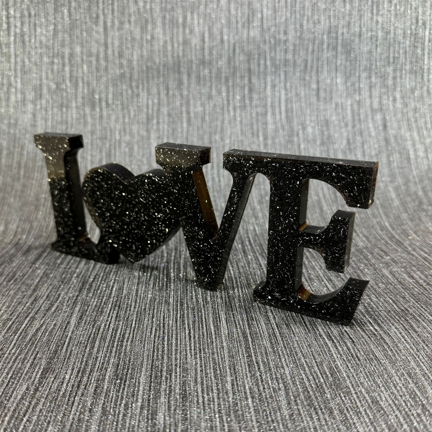 Love Resin Word - Black and Gold