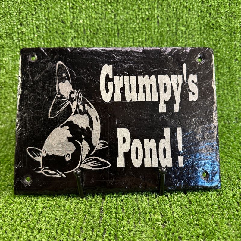 Grumpy's Slate Pond Sign
