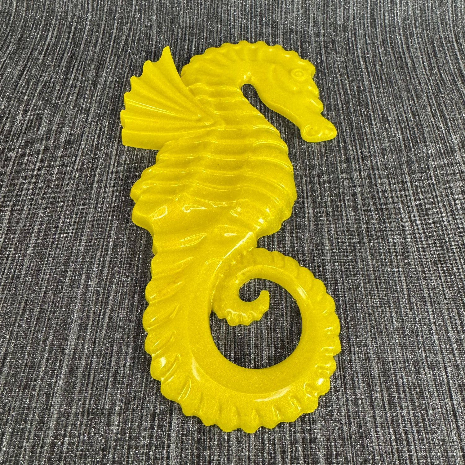 Sea horse Yellow wall art Model