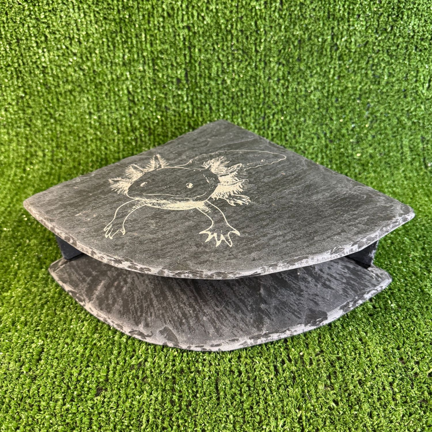 Axolotl laser engraved Slate Cave 7x20x20cm