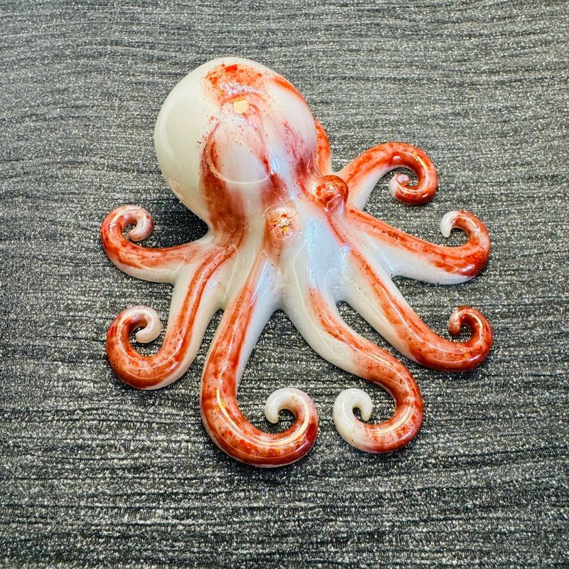 Octopus Resin Model Red and White