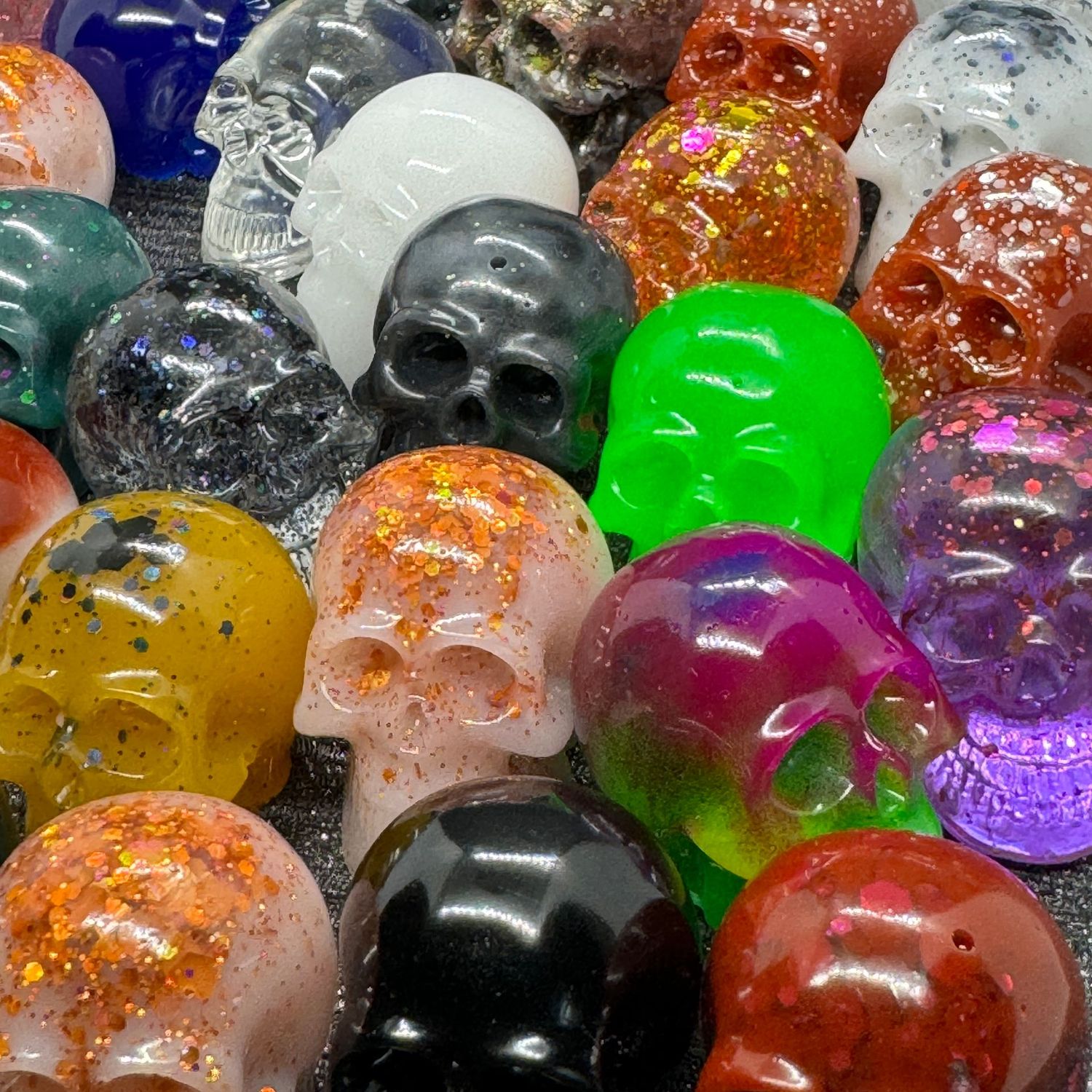 50 Random Mini Skull Model Gifts.