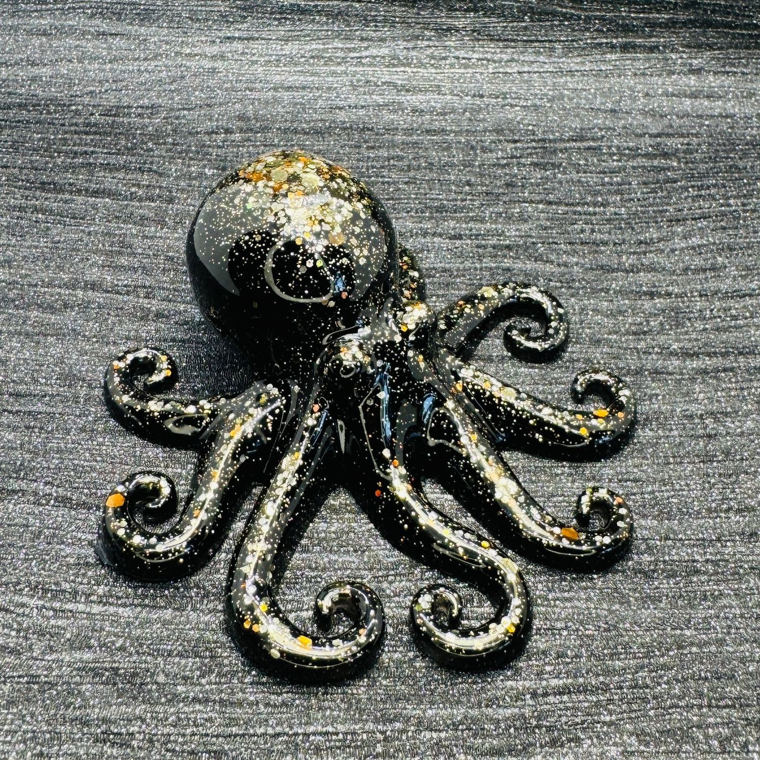 Octopus Resin Model Black and Gold Octopus Resin Model Black and Gold