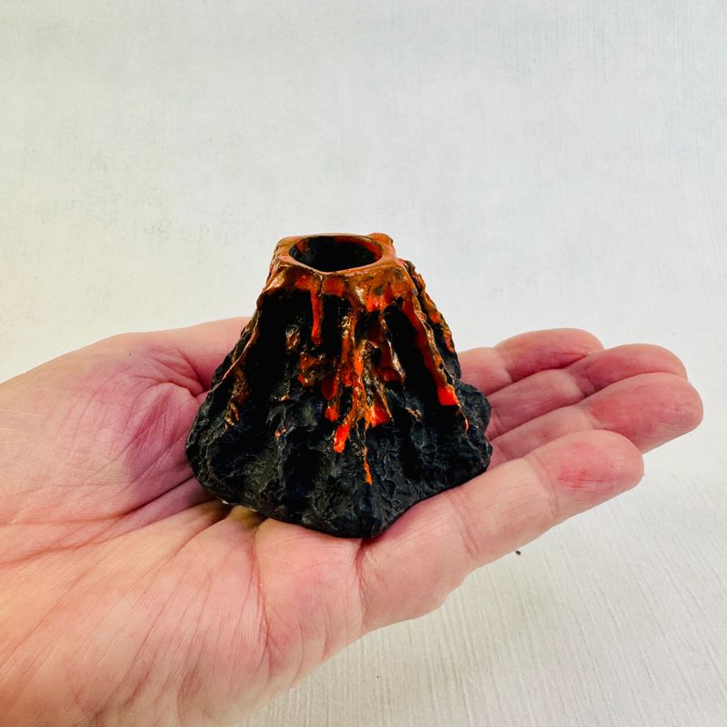 Aquarium Mini Volcano Fish Tank Decoration with Air Stone.