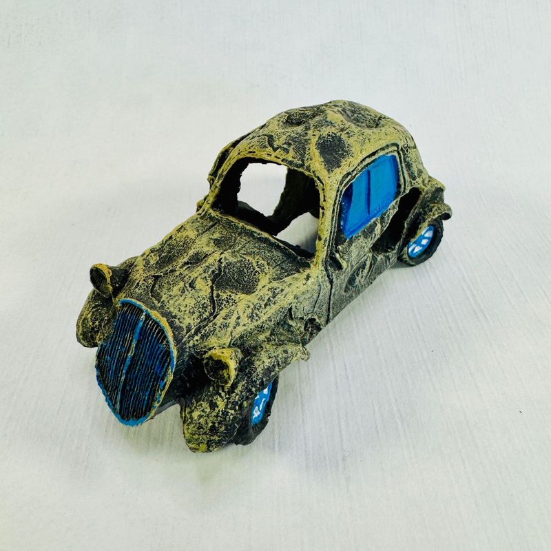 Car Wreck Aquarium Ornament Resin Craft Hideout Cave