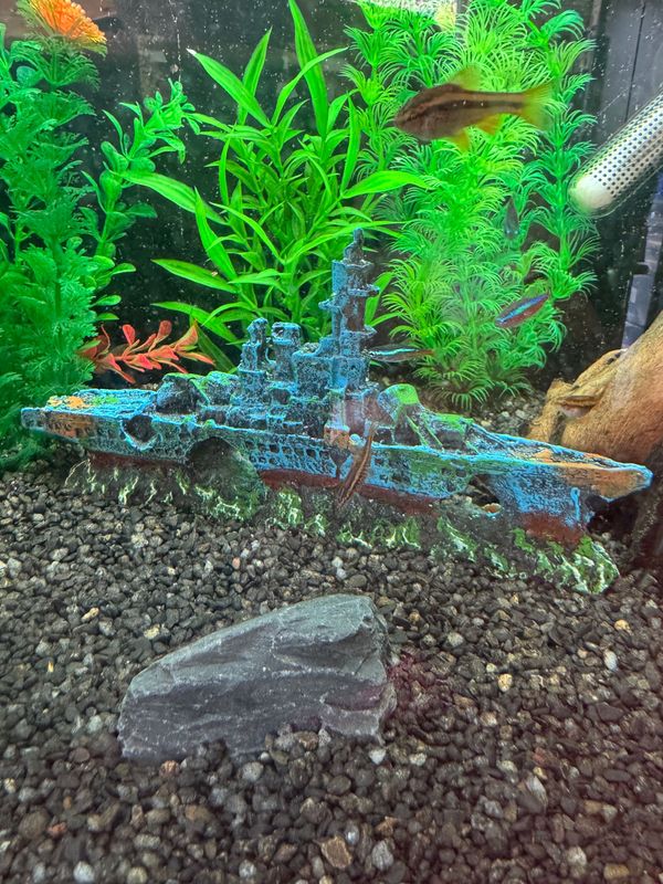 Battleship Aquarium Ornament for Fish Tank Landscaping