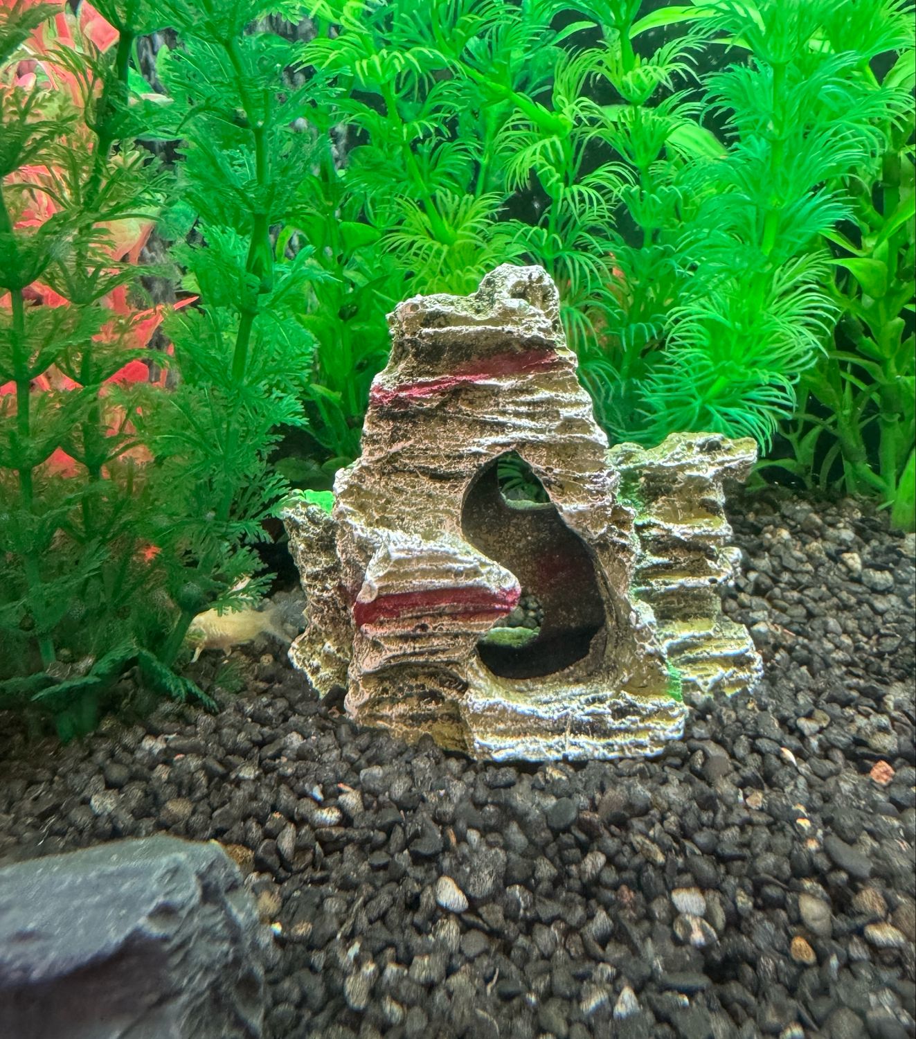 Small Artificial Moss Rockery Aquarium Cave Small Artificial Moss Rockery Aquarium Cave