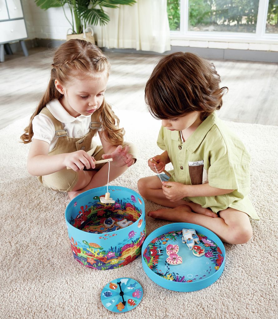 2-in-1 Magnetic Fishing Game - Save the Seas