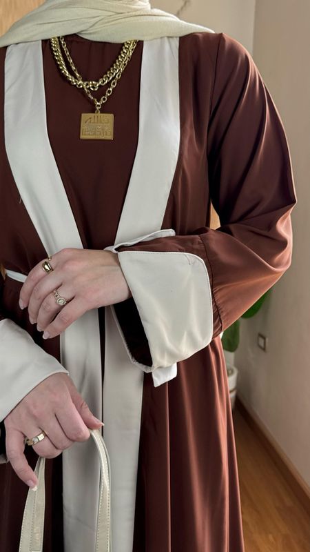 عباية كم مقلوب ( بيزك بيتلبس عالوشين )