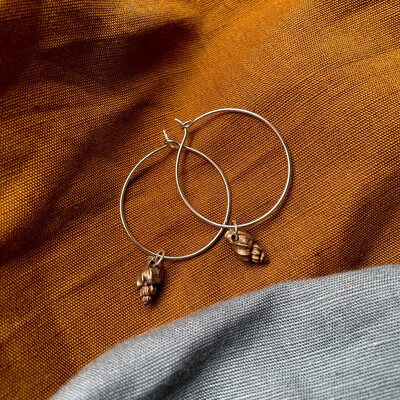 Petite shell earrings