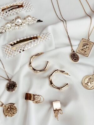 Jewelries