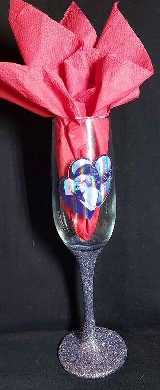 Personalised glitter glasses