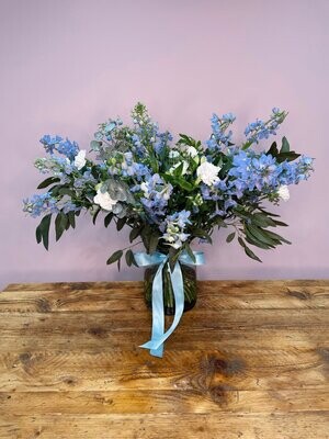Wintery wonder Hand Tied Bouquet (vase included)