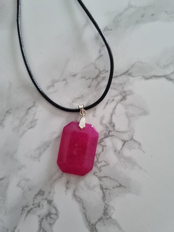 Collier résine Framboise