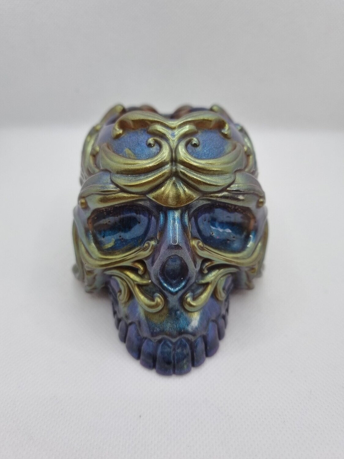 Pot Skull arabesque