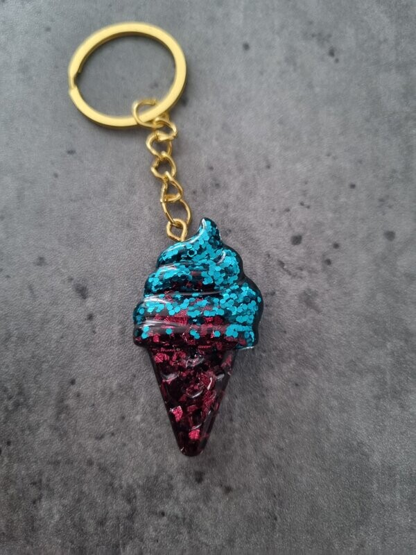 Porte clé cône glacé rouge et bleu pailleté