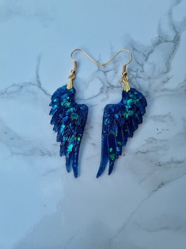 Boucles d'oreilles Ailes d'ange bleu nuit confettis holographiques