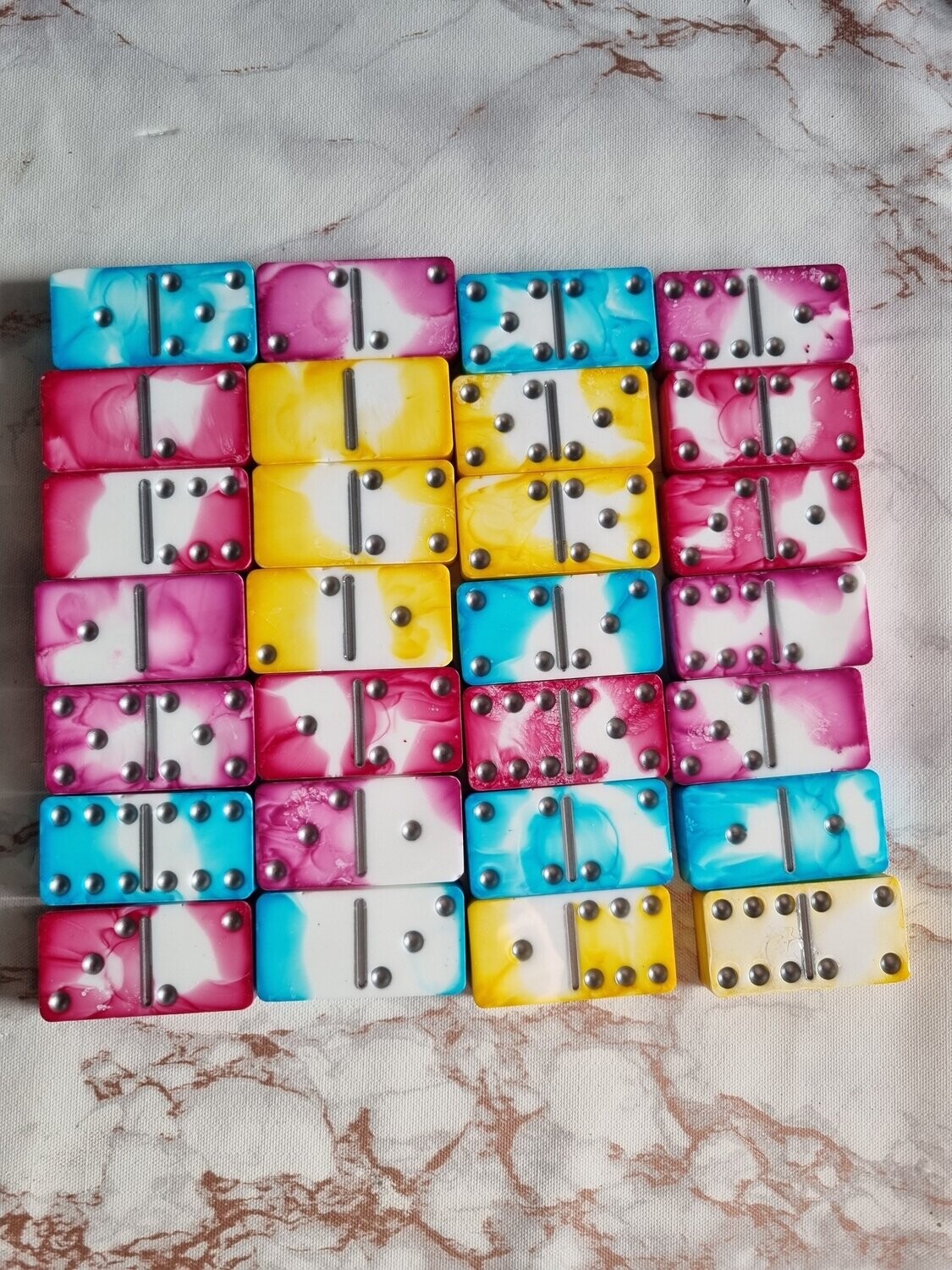 Jeu de 28 dominos  personnalisé